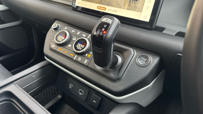 Land Rover Defender 3.0 D250 XS Edition 110 5dr Auto Diesel Estate